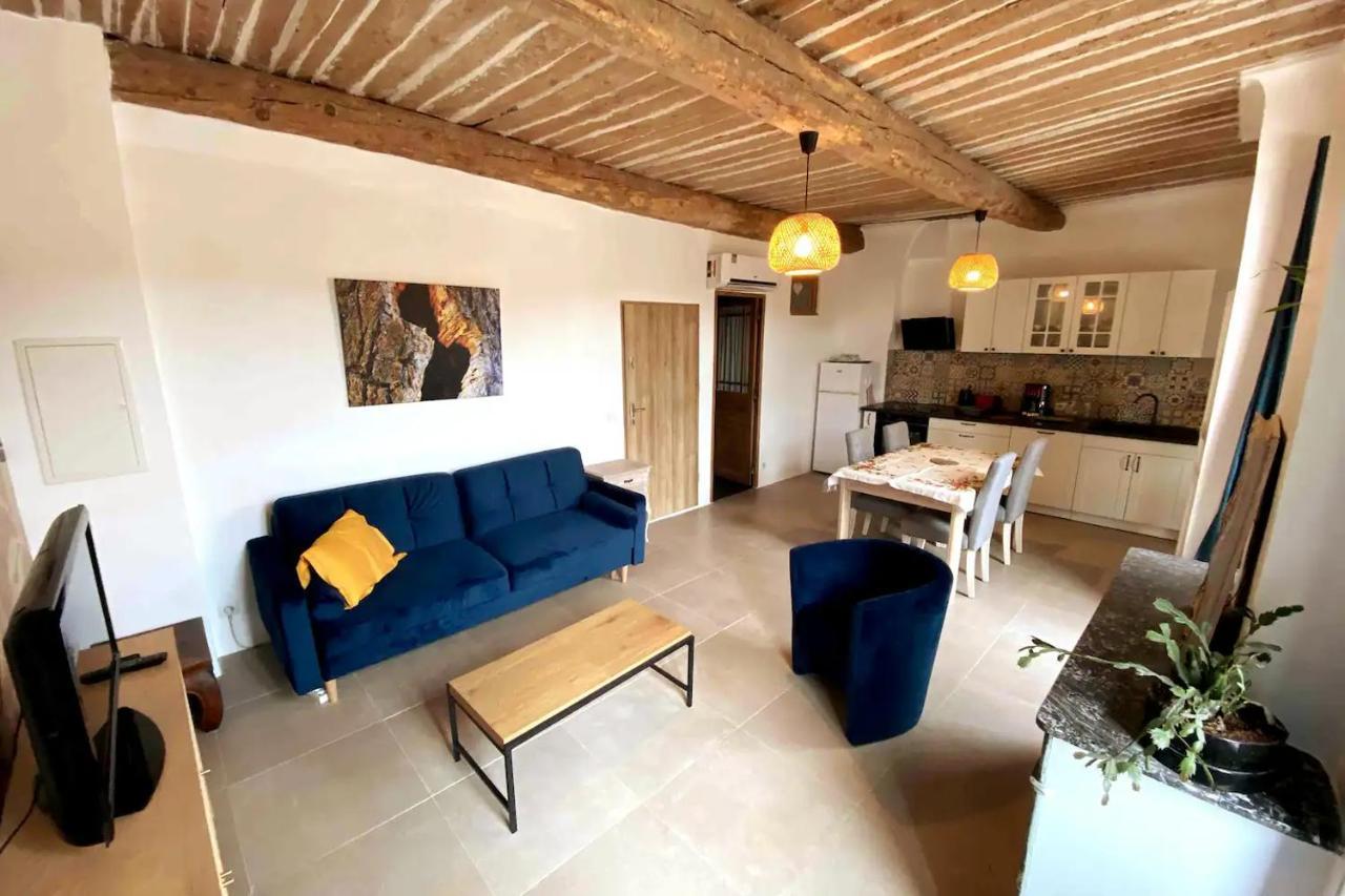 Apartment Provencal Avec Terrasse Dans Le Les Arcs-sur-Argens