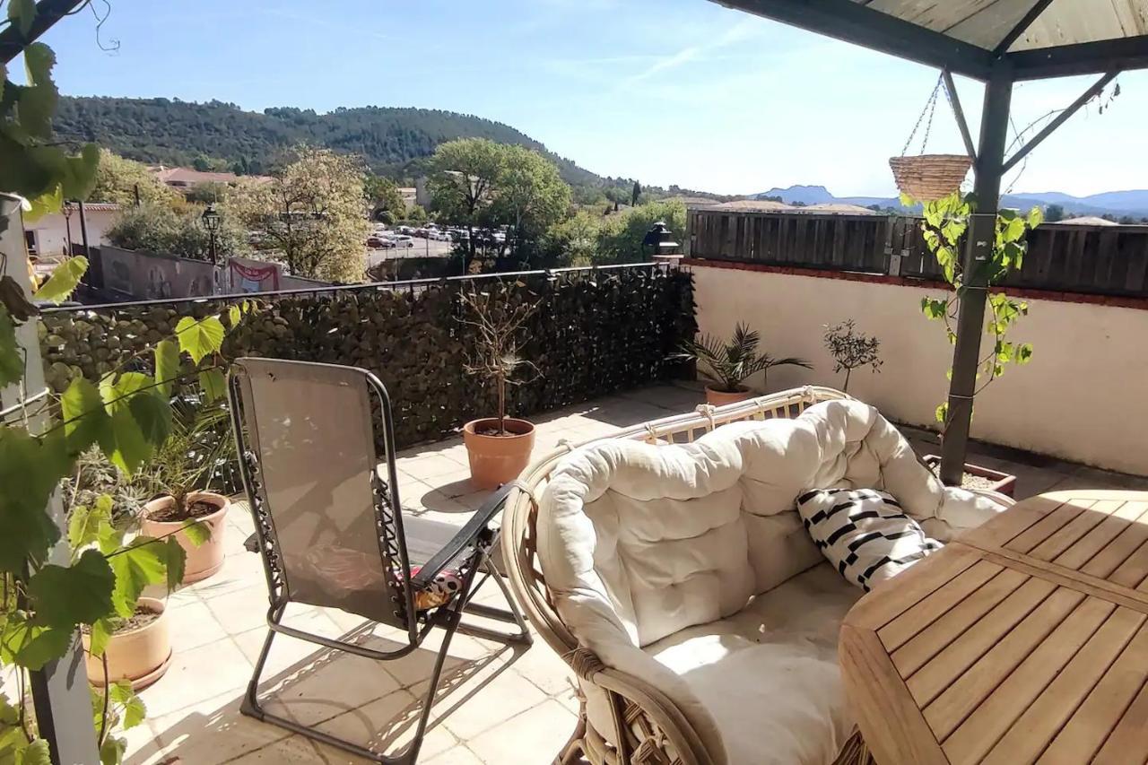 Provencal Avec Terrasse Dans Le Apartment *