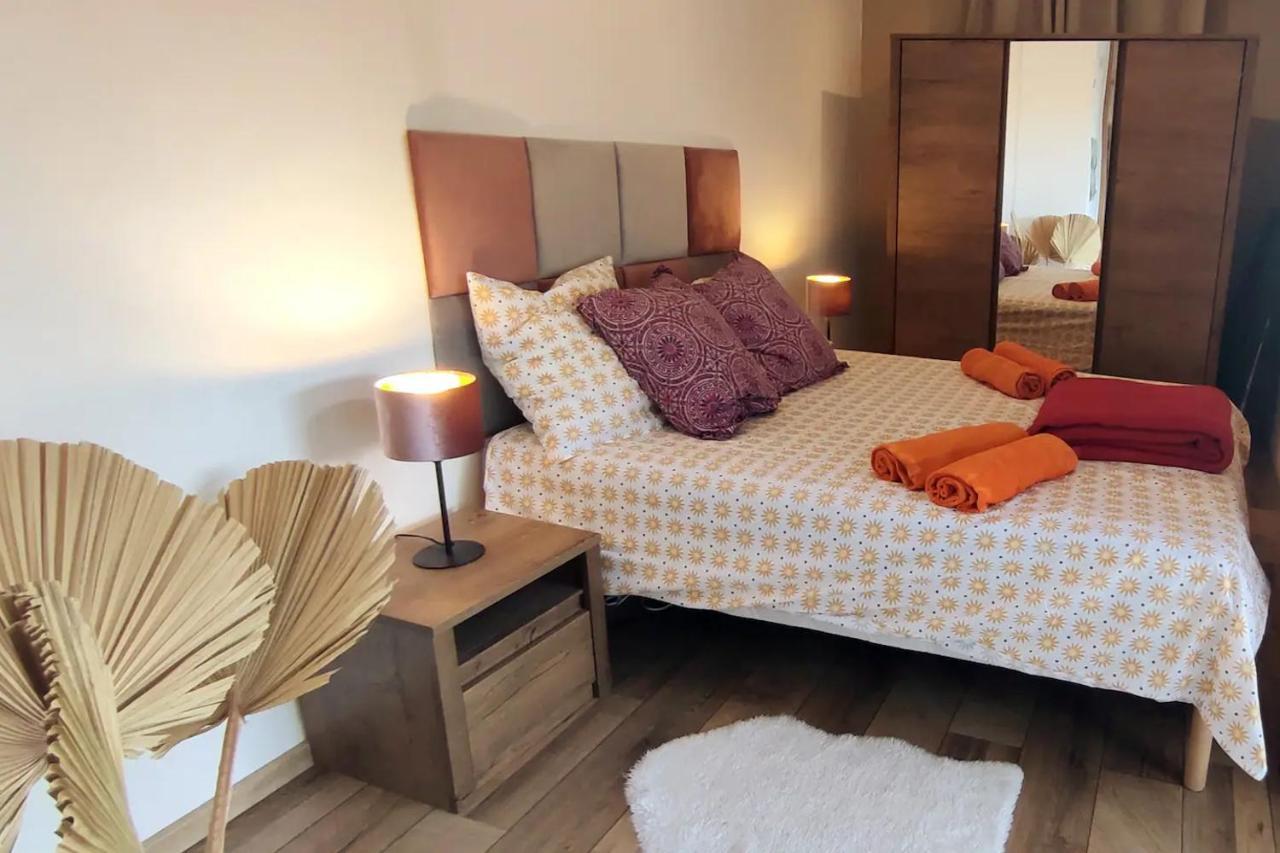 Apartment Provencal Avec Terrasse Dans Le *